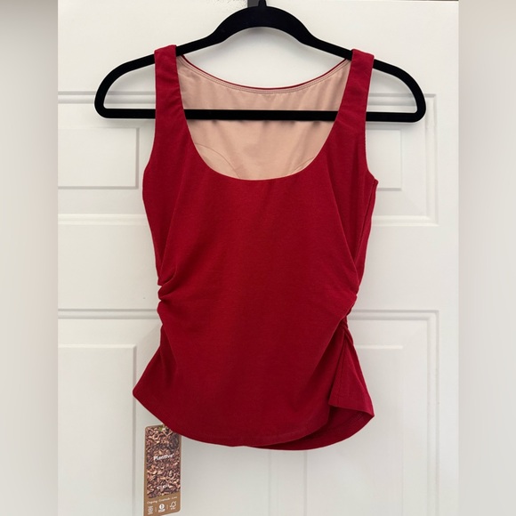 NWT - OGL Vibrant Red Tank Top with built in bra and removable pads - Picture 2 of 6